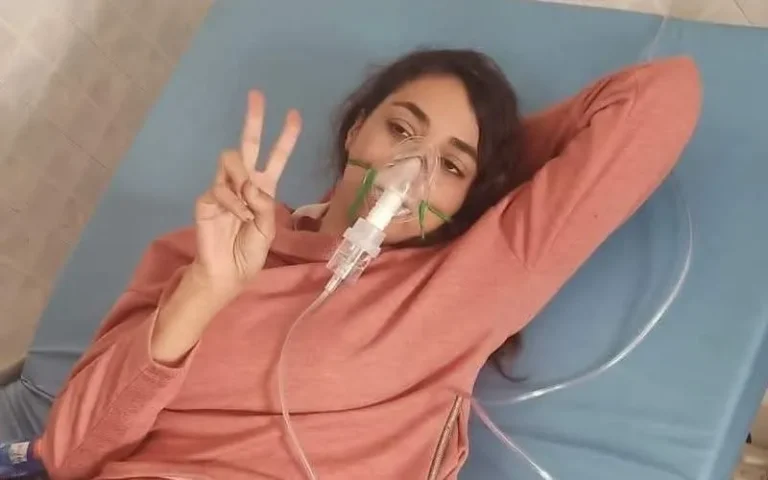 اعتقال أستاذة بسبب الاحتجاج والتنبيه لتدهور صحتها يفضح كلفة القمع الاجتماعي في قطاع التعليم