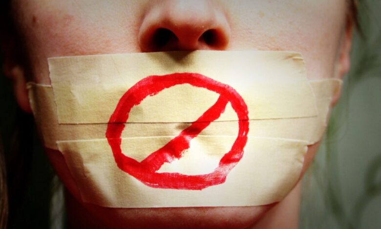 قهر السلطة وخيانة الإعلام