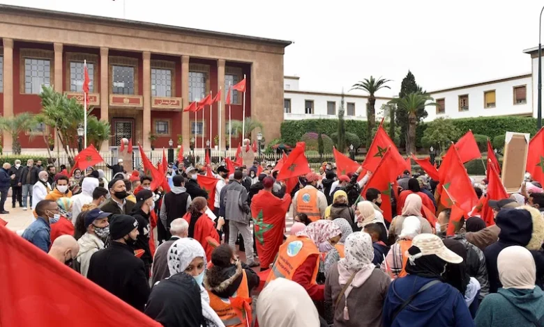 الدولة، النخبة، والمجتمع: مثلث التعطيل