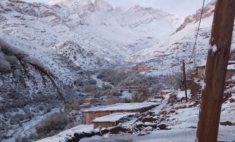 موجة البرد القارس تفضح “منطق التدبير الموسمي” وتضع الدولة أمام اختبار الحماية الاجتماعية