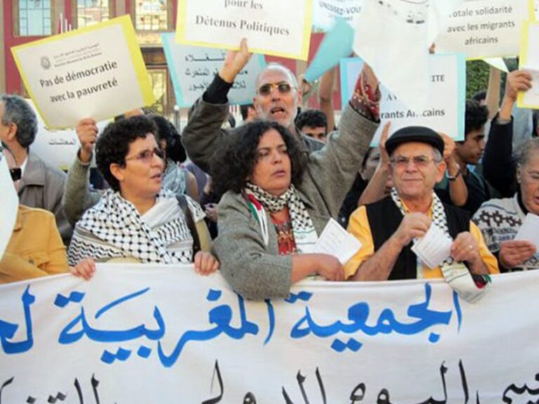 وقفة أمام البرلمان للمطالبة بإطلاق سراح معتقلي الحركة الطلابية وإدانة التدخل داخل حرم جامعة القنيطرة