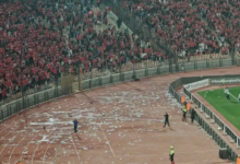 الكاف يحيل أحداث مباراة الأهلي والجيش الملكي إلى اللجنة التأديبية