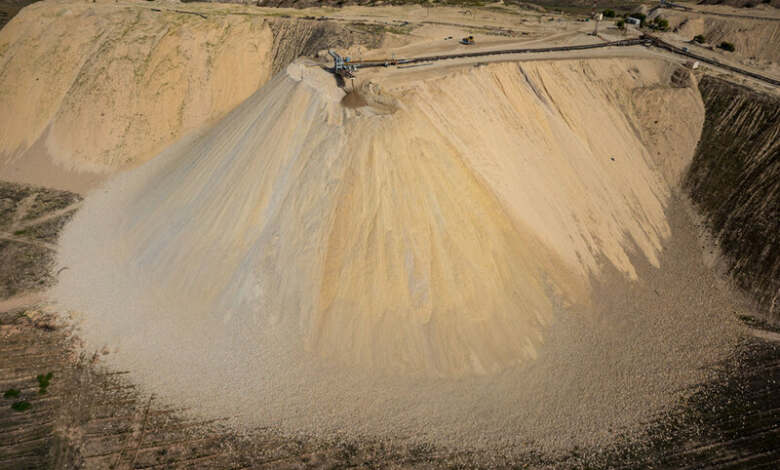 خارطة الثروة المنهوبة: مدن الفوسفاط بين أرباح المليارات وهشاشة الواقع