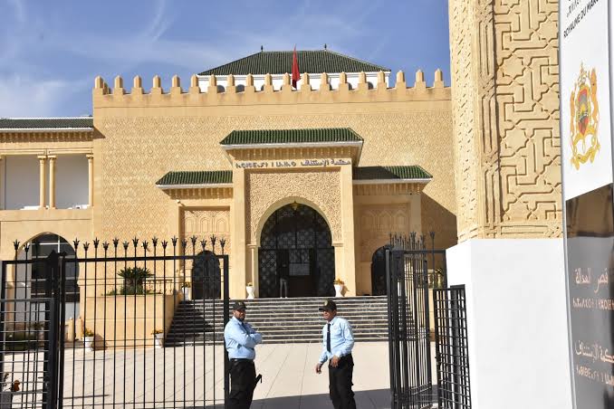 تطورات جديدة في قضية طبيب فاس المتابع بتهم استغلال مريضات.. المحكمة تؤجل الملف للمرافعات