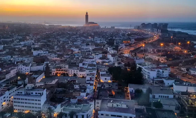 الساعة الإضافية في المغرب: حين تتحول عقارب الزمن إلى قرار ضد المجتمع