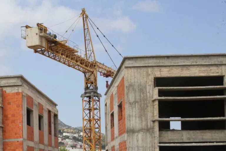 التعمير بين خدمة القانون وريع القرابة: حين تتحول الإدارة إلى مكتب استشارة غير معلن