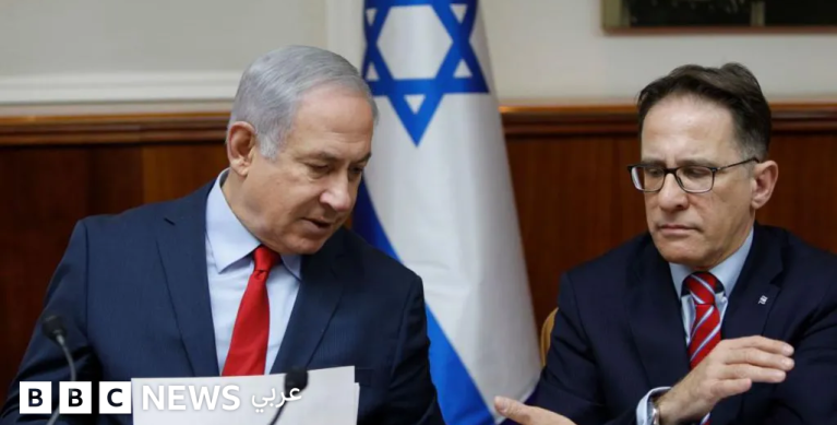 تسريبات عنصرية تهز مكتب نتنياهو.. واستقالة زيف أغمون بعد الإساءة لليهود المغاربة