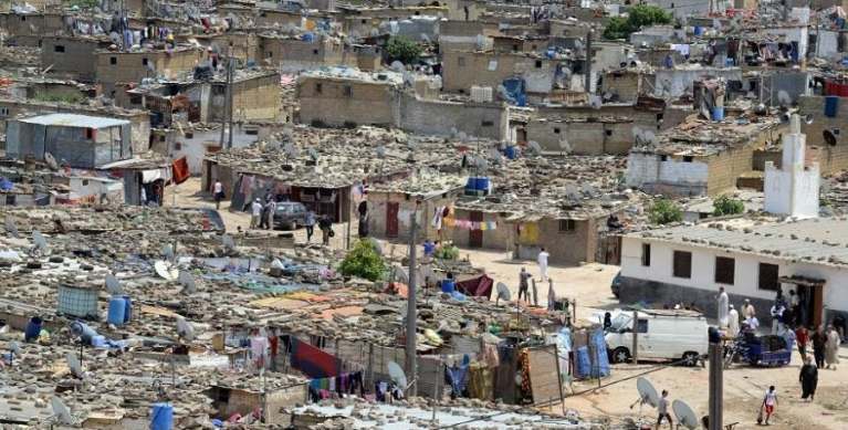 المدينة التي تُقصي سكانها: من يملك الحق في العيش داخلها؟ المدينة التي تُقصي سكانها: من يملك الحق في العيش داخلها؟