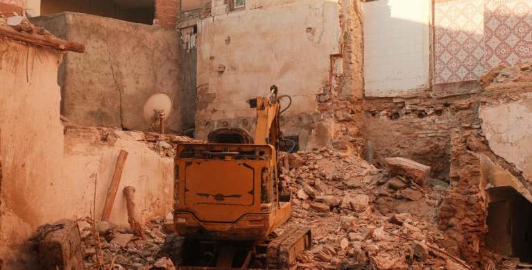 الهدم وإعادة الهيكلة… حين تختبر المدينة حدود العدالة الاجتماعية