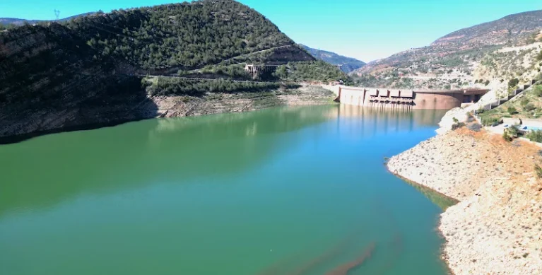 امتلاء السدود في المغرب فوق 71 في المائة… انفراج مائي مهم، لكن الحذر ما يزال واجبا