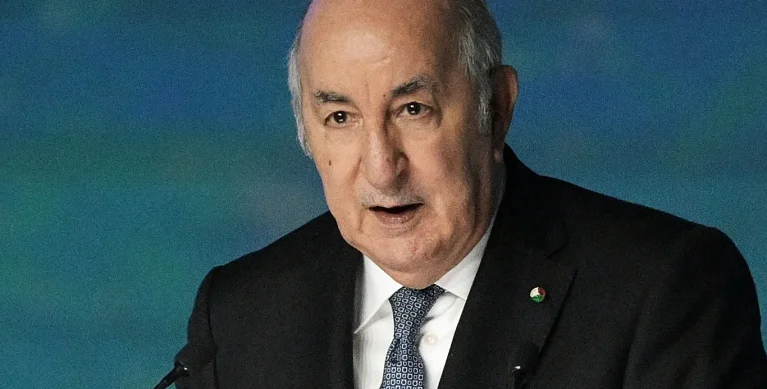 الجزائر تُعدّل قانون الجنسية وتفتح باب التجريد منها في قضايا تمس أمن الدولة