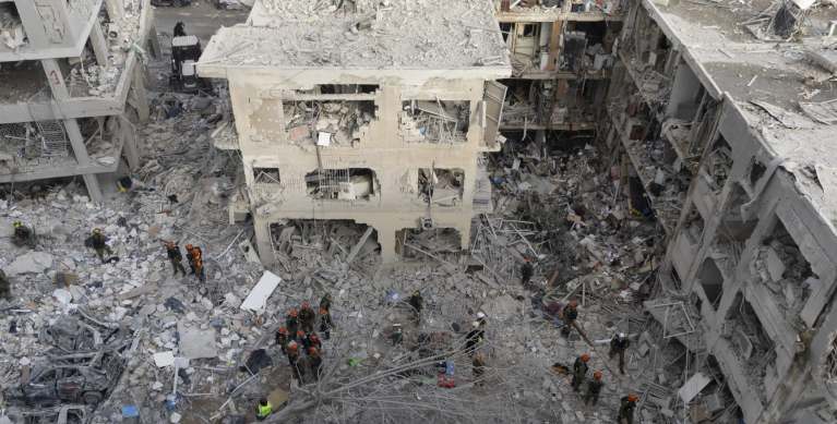 الحرب في الشرق الأوسط تدخل يومها الـ35 وسط تصعيد بين إيران وإسرائيل وواشنطن