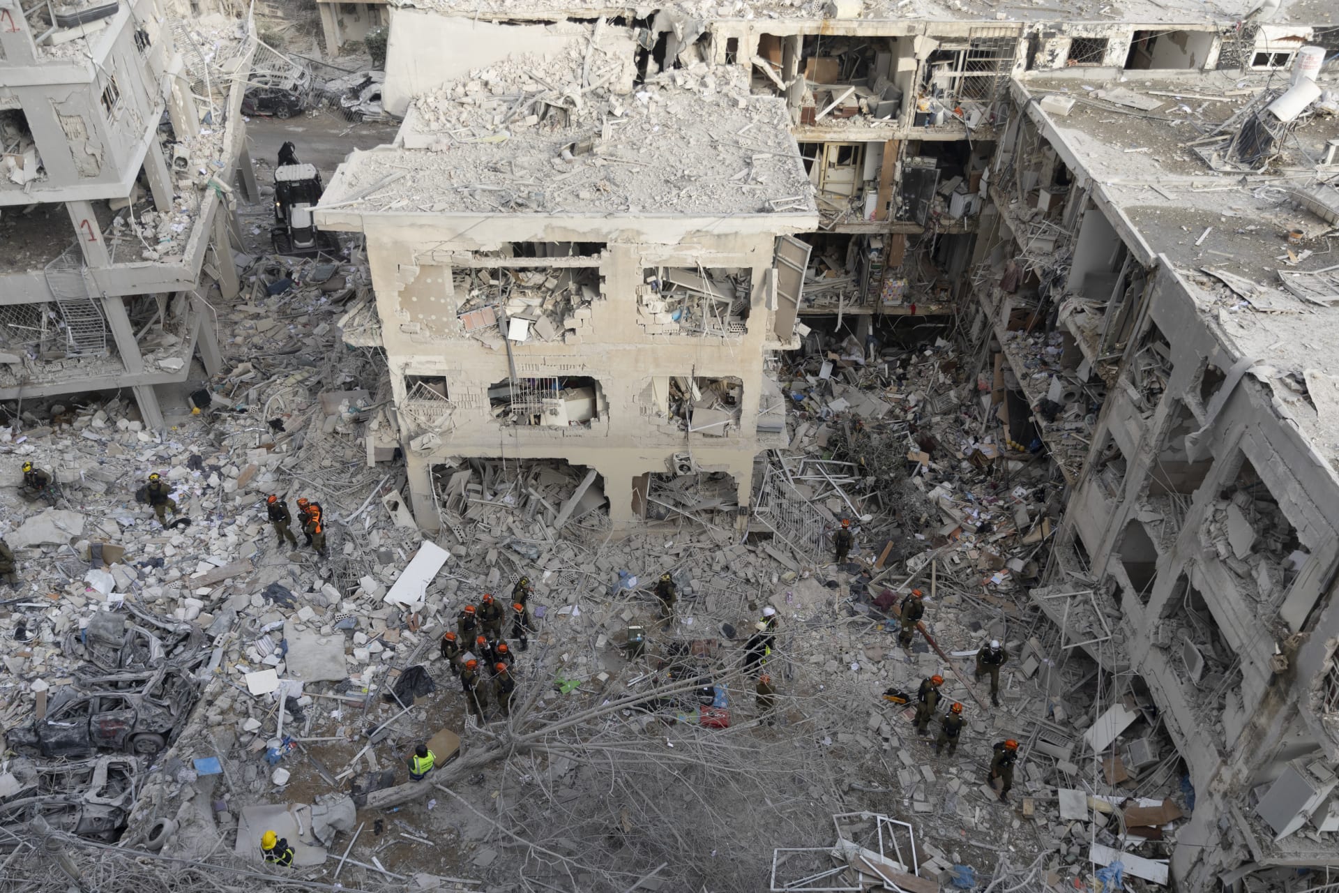 الحرب في الشرق الأوسط تدخل يومها الـ35 وسط تصعيد بين إيران وإسرائيل وواشنطن الحرب في الشرق الأوسط تدخل يومها الـ35 وسط تصعيد بين إيران وإسرائيل وواشنطن