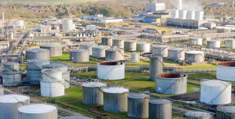 وكالة الطاقة الدولية تحذر: اضطراب إمدادات هرمز يهدد اقتصاد أوروبا